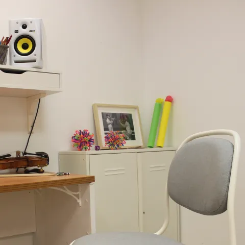materiales 2 y violín